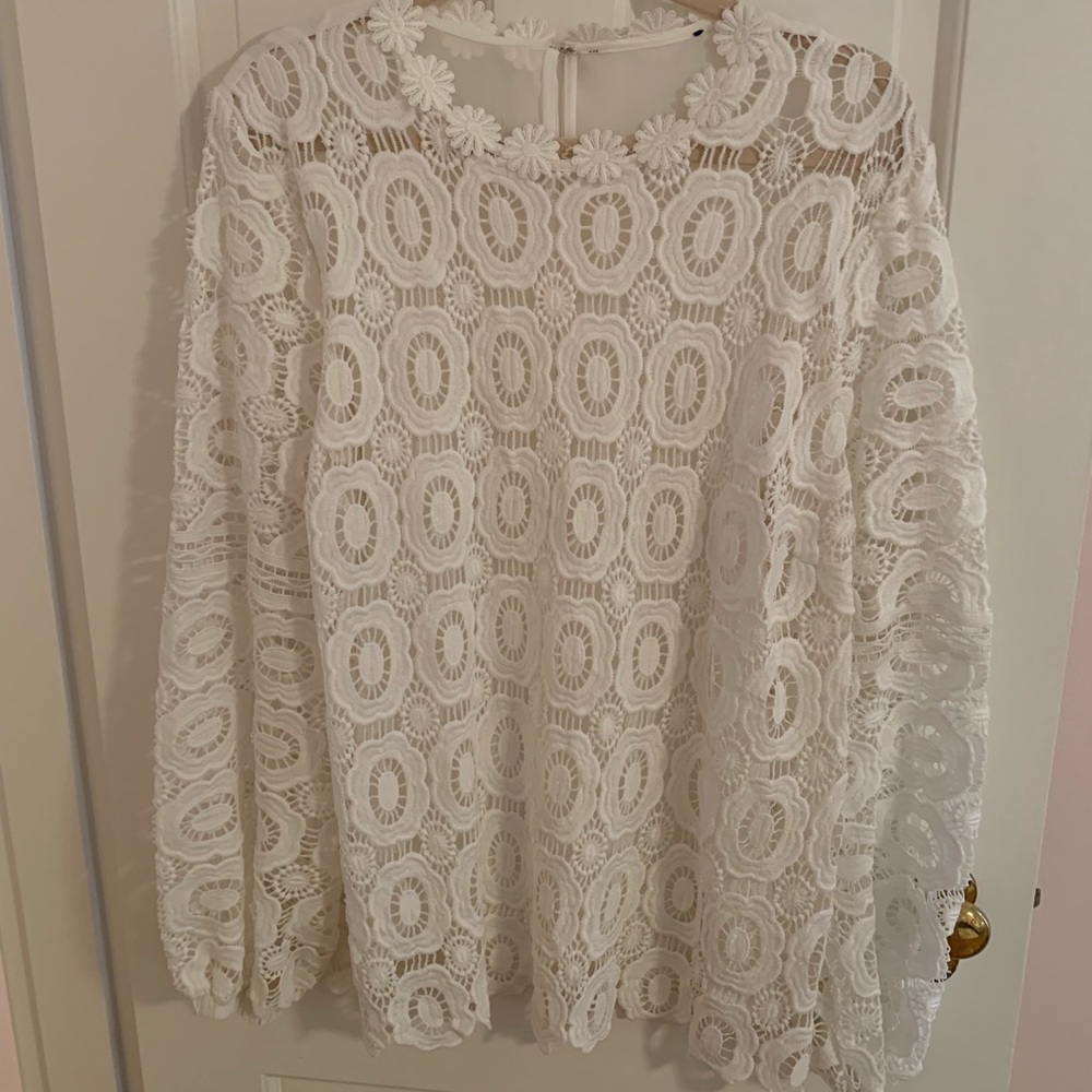 White lace crocheted top WORN ONCE